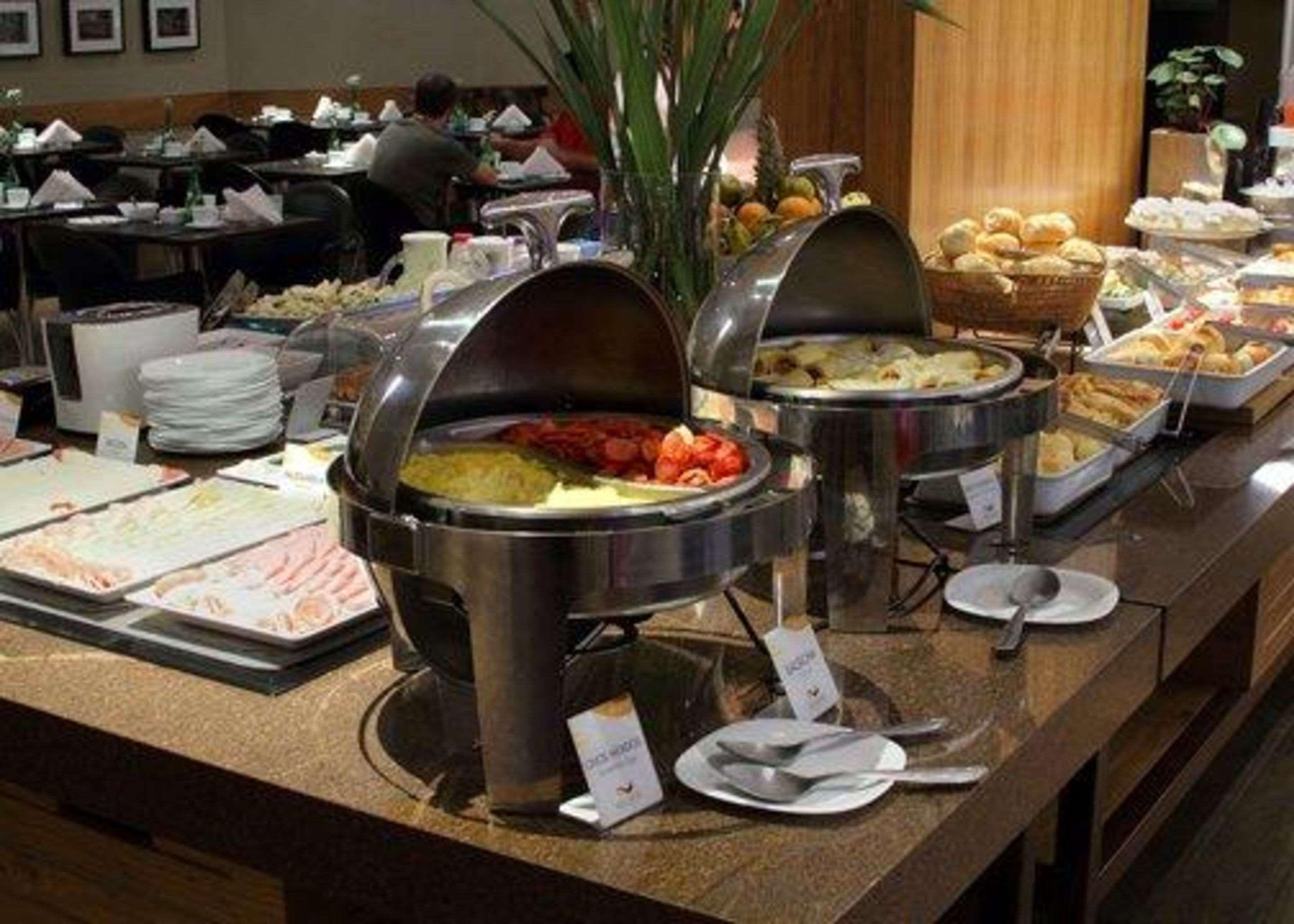 Comfort Hotel Гояния Экстерьер фото