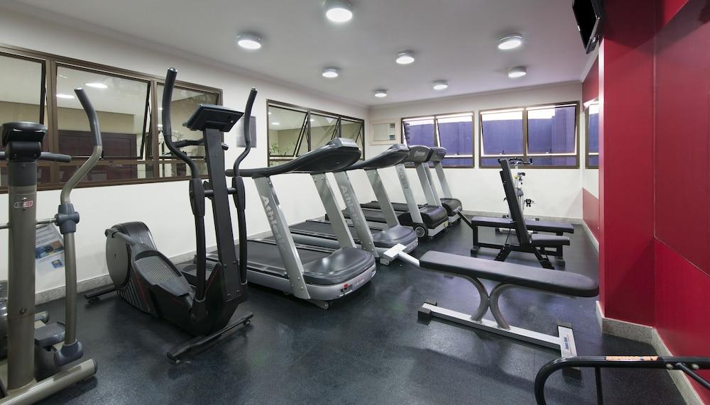 Comfort Hotel Гояния Экстерьер фото